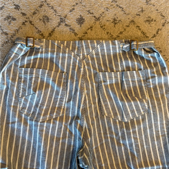 Pilcro Foxglove Mid-Rise Flare Pants - Picture 7 of 8